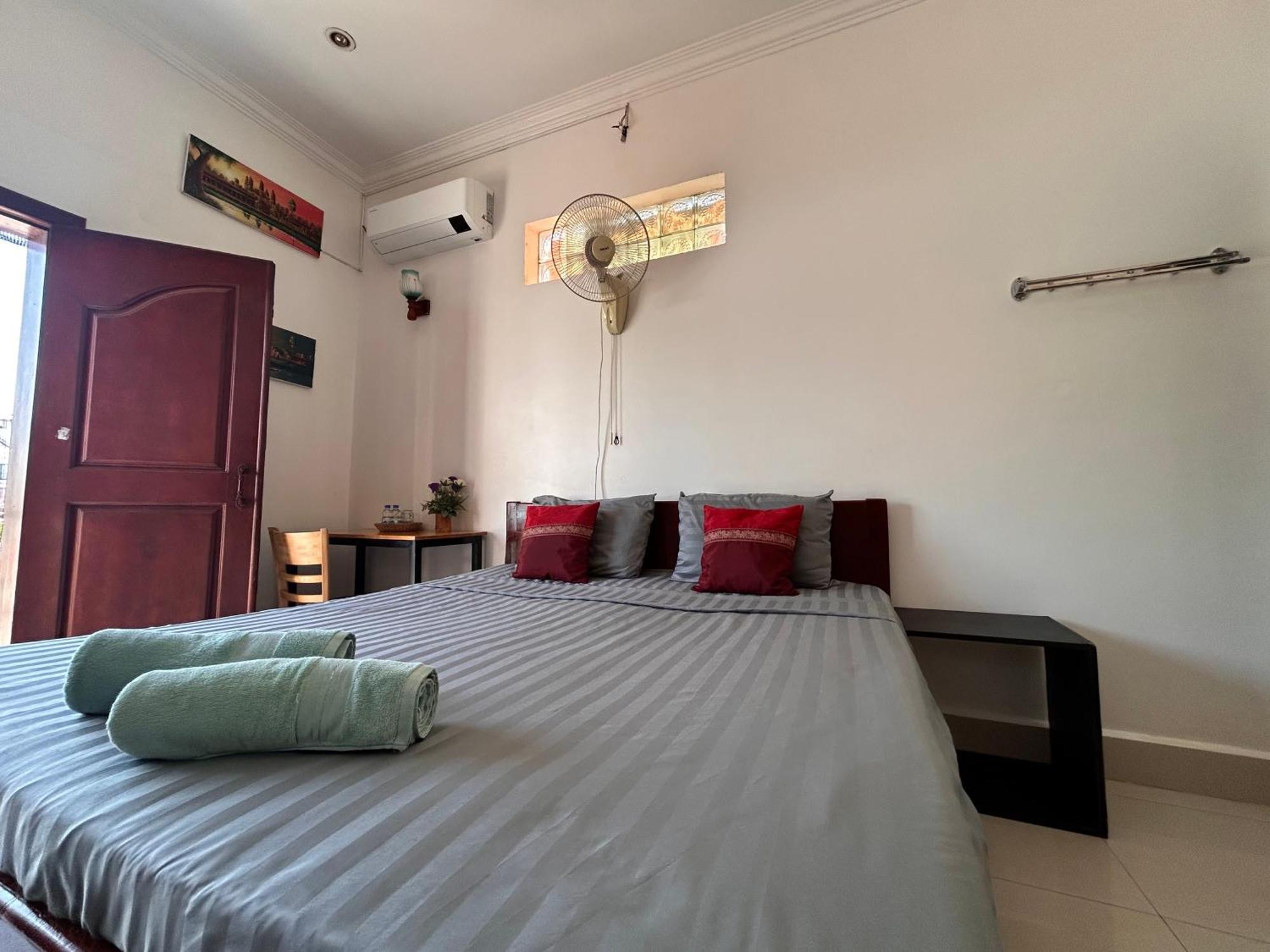 Bed & Bedzzz Pansiyon Siem Reap Dış mekan fotoğraf